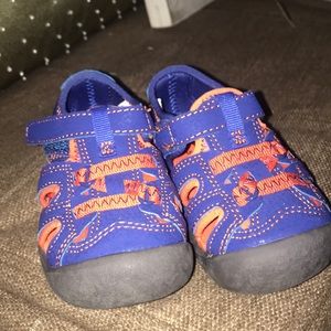 Size 5 toddler sandal shoe